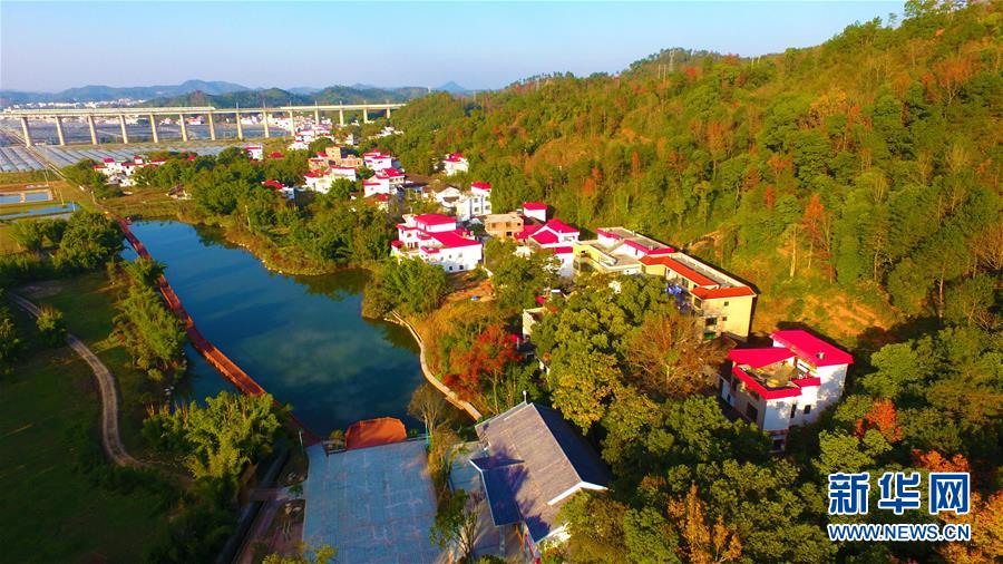 (两会前夕看落实·图文互动)(9)奋力脱贫攻坚 生态追“清”逐“绿”——江西落实习近平总书记全国两会重要讲话精神纪实